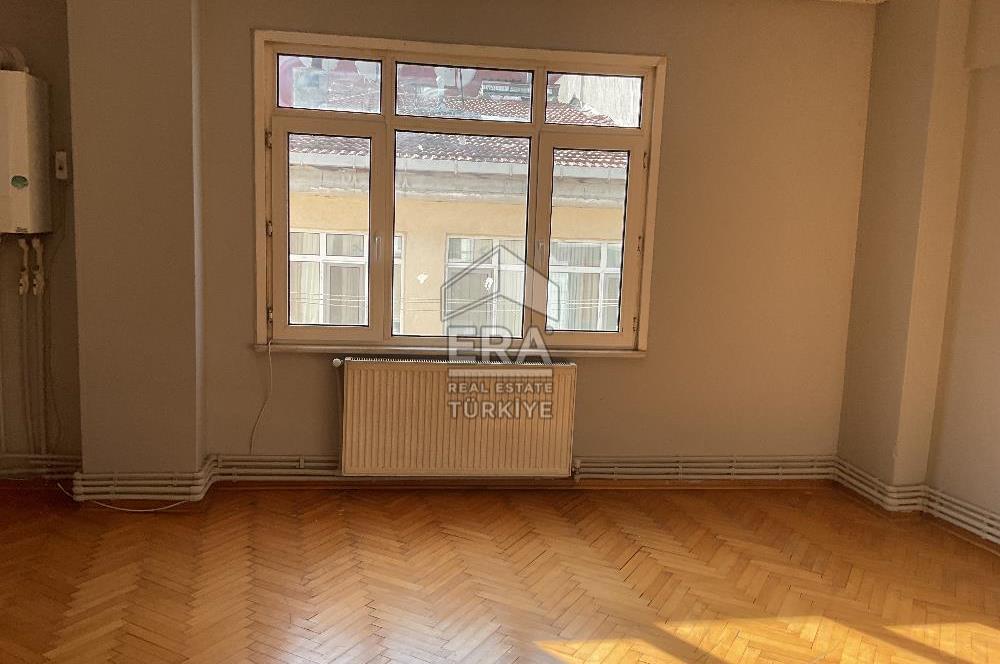 ÜSKÜDAR PAZARBAŞI MAH DE KİRALIK EV