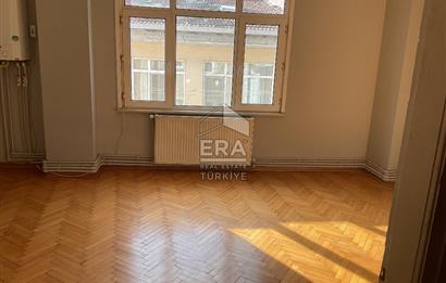 ÜSKÜDAR PAZARBAŞI MAH DE KİRALIK EV