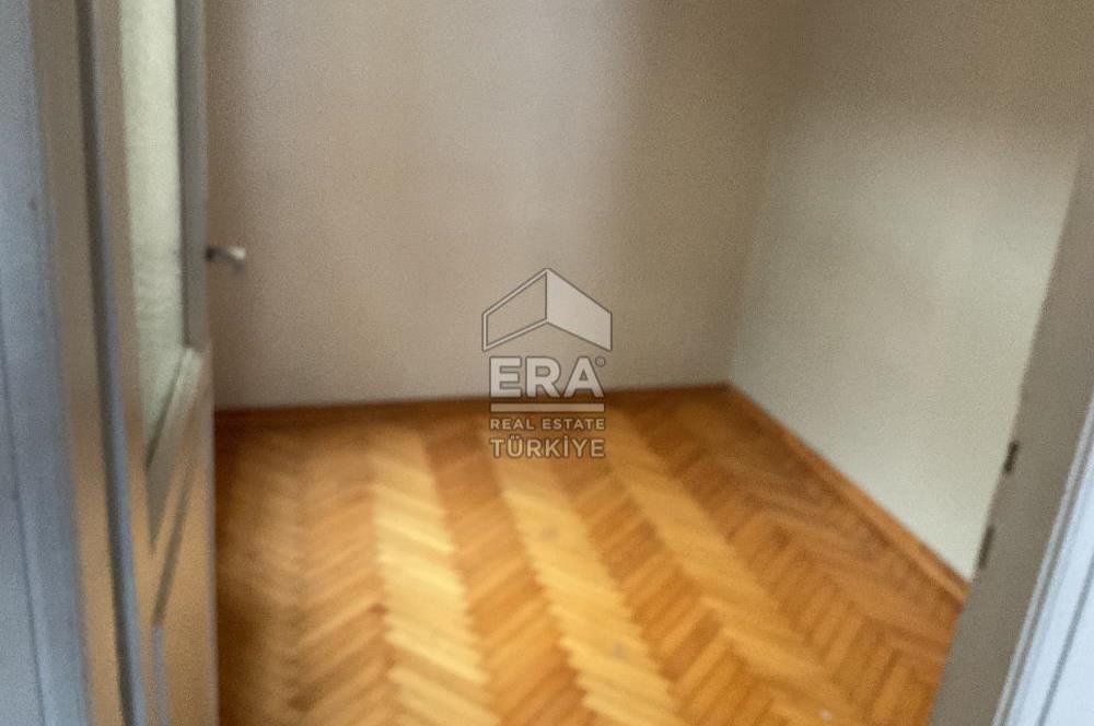 ÜSKÜDAR PAZARBAŞI MAH DE KİRALIK EV