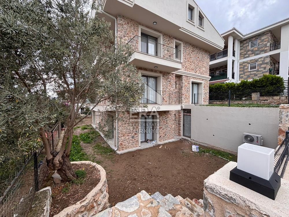 Datça Merkezde Yıllık Kiralık 1+1 65 m² Geniş Bahçeli Daire