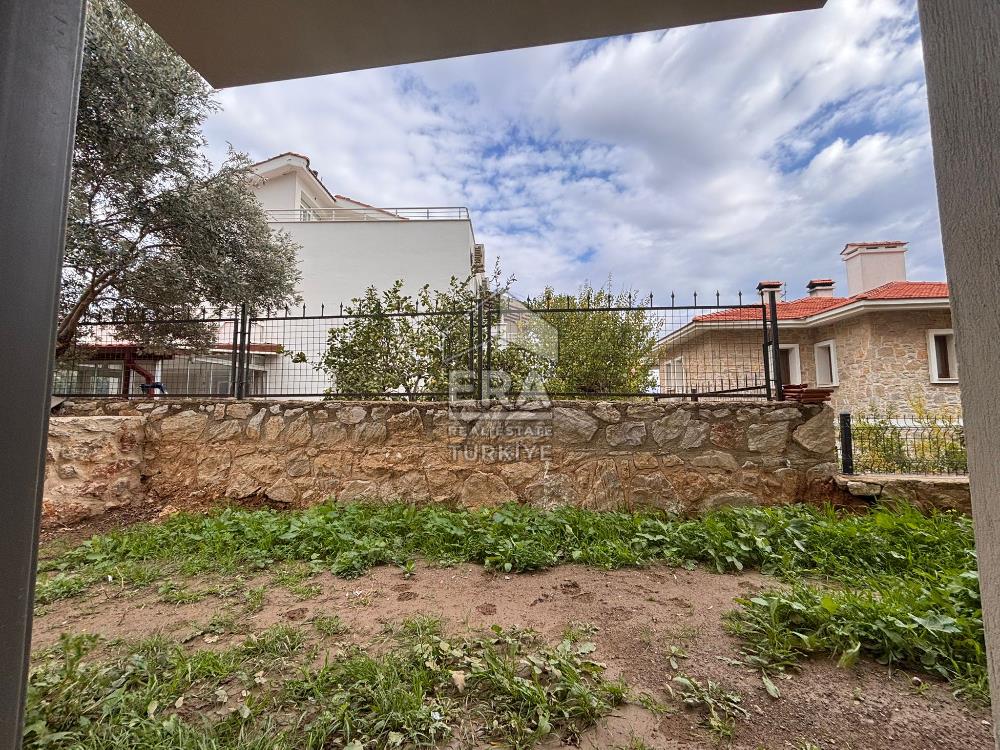 Datça Merkezde Yıllık Kiralık 1+1 65 m² Geniş Bahçeli Daire
