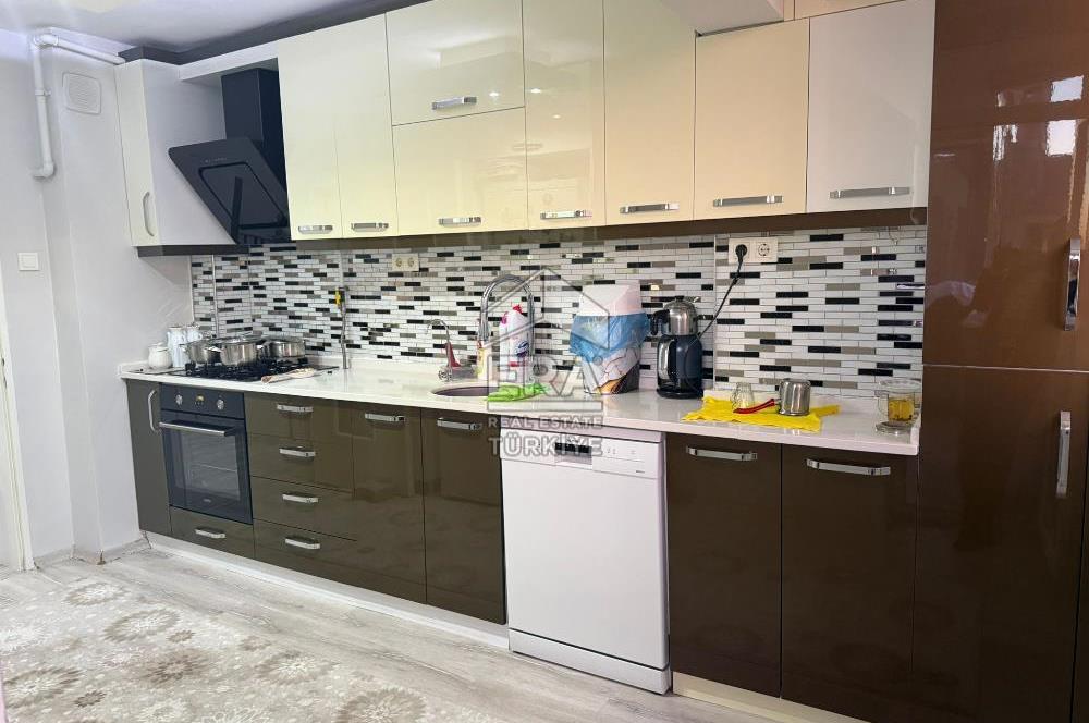 Çiğli Yakakent Mah. Muhteşem Deniz Manzaralı 3+1 Satılık Daire