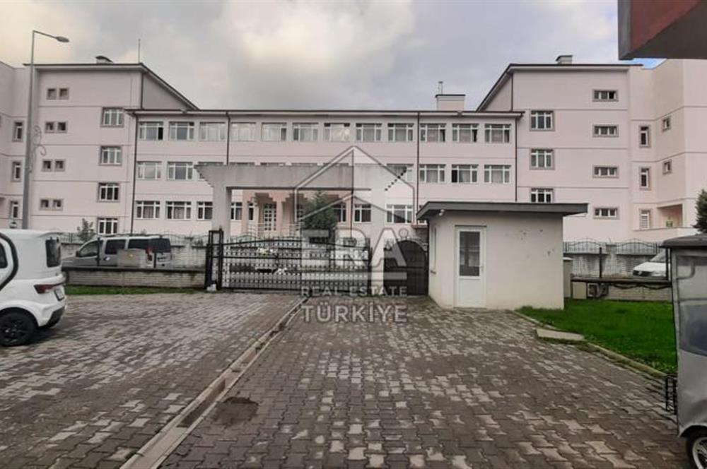 ERA KARAT SERDİVAN YAZLIK MAH.DE 2+1 EŞYALI SİTE İÇİNDE KİRALIK