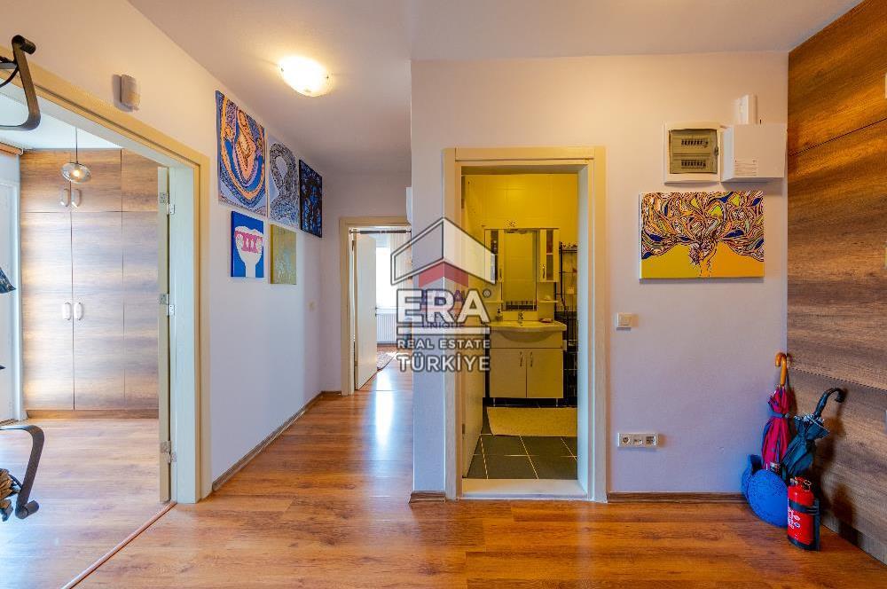 Ana Cadde Cepheli Geniş Bahçeli & Satılık Ticari Bina