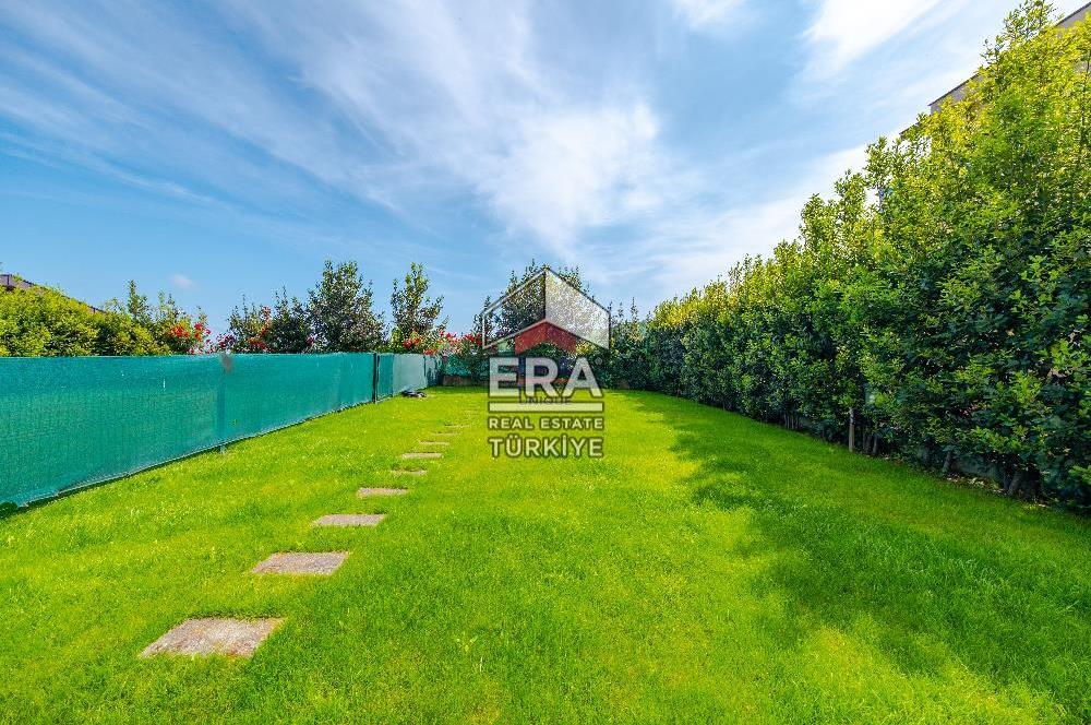 Zekeriyaköyde Yüksek Tabela Değerli Ticari 2 Bina