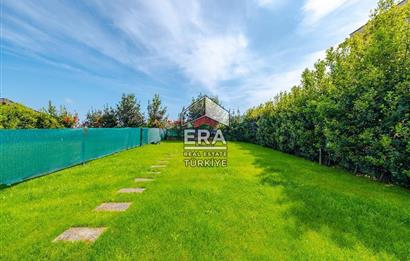 Ana Cadde Cepheli Geniş Bahçeli & Satılık Ticari Bina