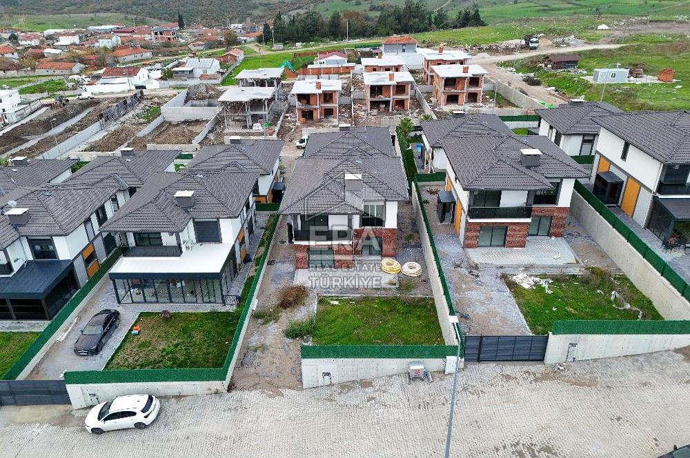 ERA SÖZ DEN BALIKESİR KÖTEYLİ DE MÜSTAKİL BAHÇELİ OTURUMA HAZIR 4+1 DUBLEKS VİLLA