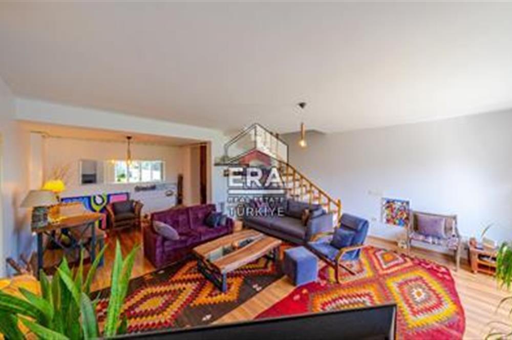 Ana Cadde Cepheli Geniş Bahçeli & Satılık Ticari Bina