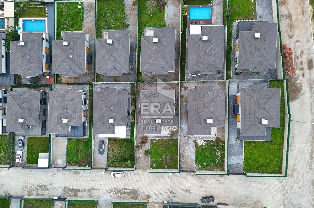 ERA SÖZ DEN BALIKESİR KÖTEYLİ DE MÜSTAKİL BAHÇELİ OTURUMA HAZIR 4+1 DUBLEKS VİLLA