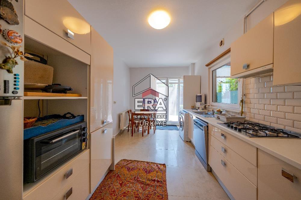 Ana Cadde Cepheli Geniş Bahçeli & Satılık Ticari Bina