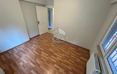 ÜSKÜDAR CUMHURİYET MAHALLESİN DE FERAH VE KULLANIŞLI 2+1