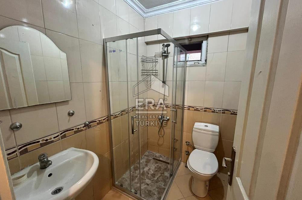 ÜSKÜDAR CUMHURİYET MAHALLESİN DE FERAH VE KULLANIŞLI 2+1