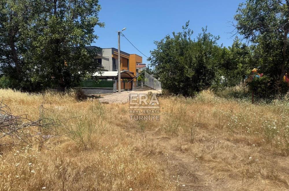 ERA PORT GÜVENCESİYLE BALIKESİR KEPSUT MERKEZDE 784 m² ARSA