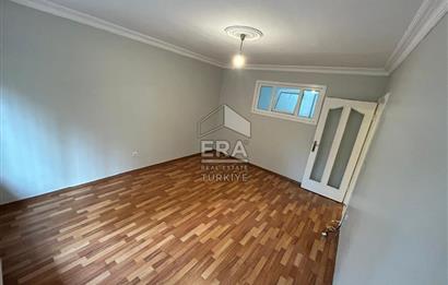 ÜSKÜDAR CUMHURİYET MAHALLESİN DE FERAH VE KULLANIŞLI 2+1