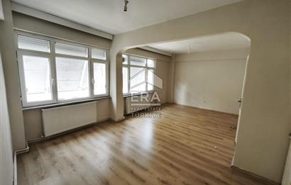 ÜSKÜDAR'IN KALBİNDE GENİŞ 2+1 DAİRE
