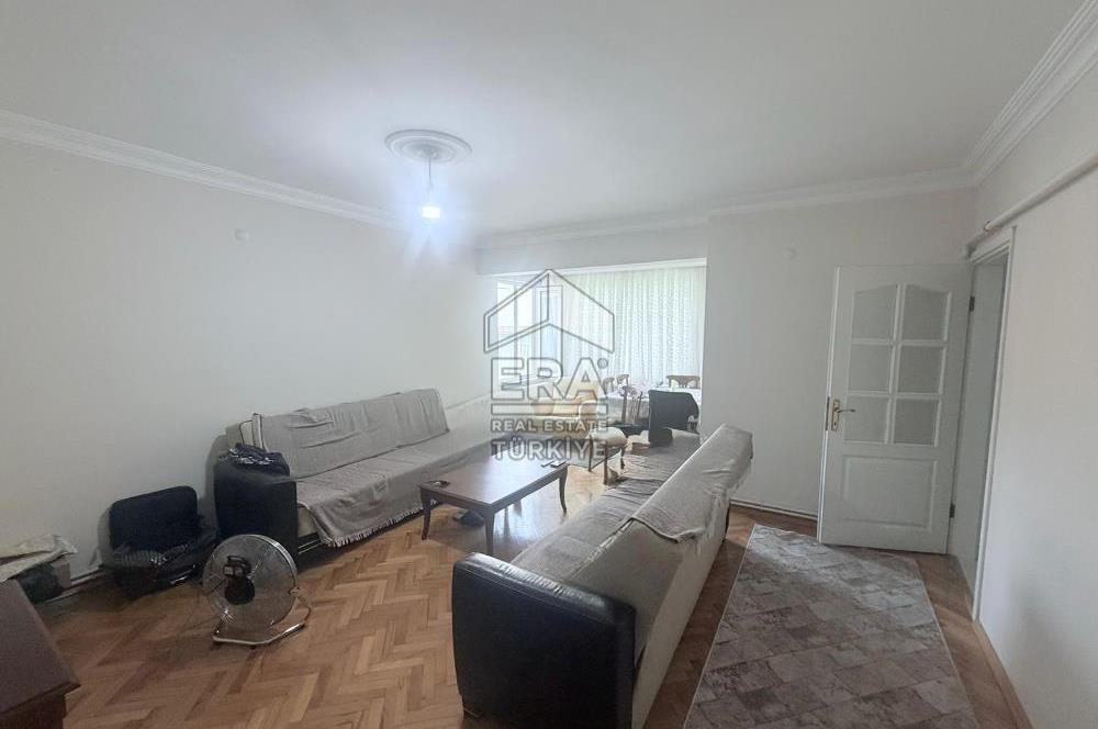 ERA PORT GÜVENCESİYLE MİLLİ KUVVETLER CADDESİNDE SATILIK DAİRE