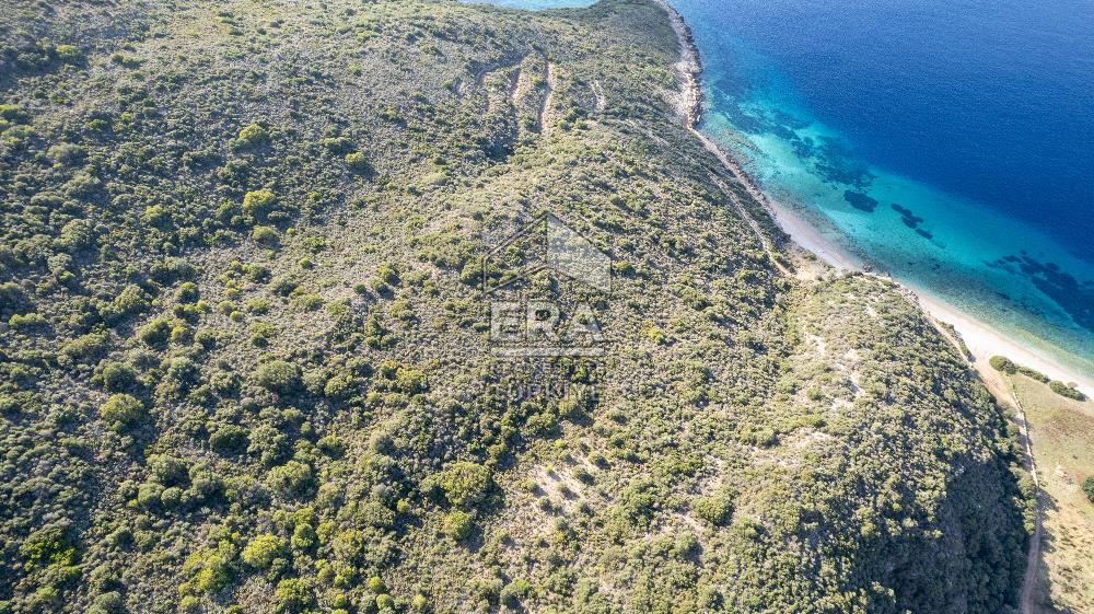Datça Cumalı Bükceğizde Satılık 2.767m² Deniz Manzaralı Tarla