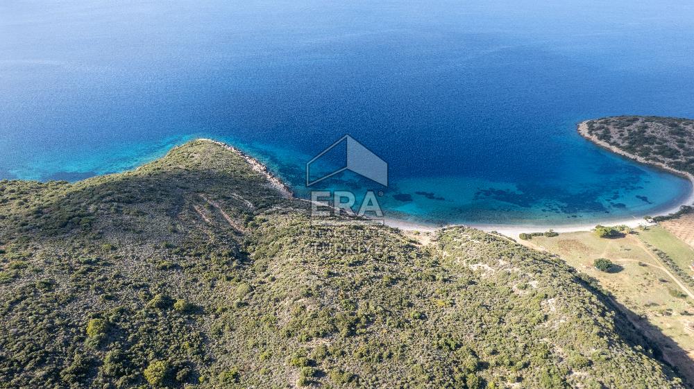 Datça Cumalı Bükceğizde Satılık 2.767m² Deniz Manzaralı Tarla