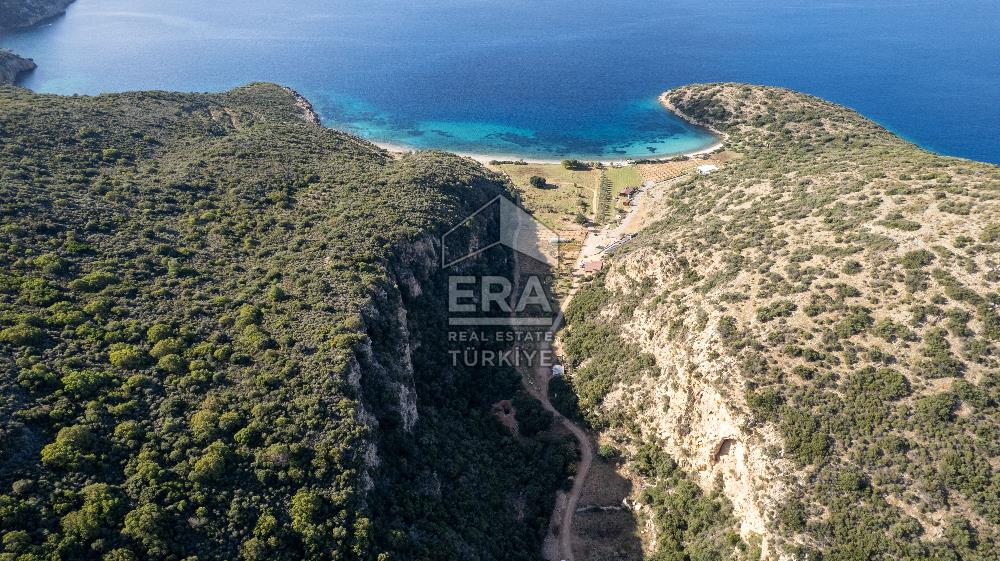 Datça Cumalı Bükceğizde Satılık 2.767m² Deniz Manzaralı Tarla