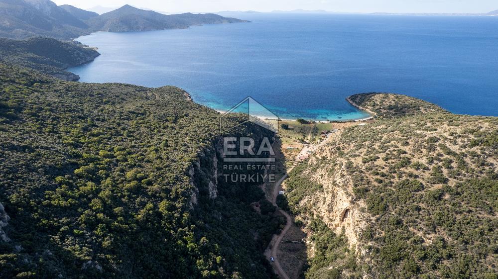 Datça Cumalı Bükceğizde Satılık 2.767m² Deniz Manzaralı Tarla