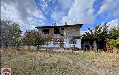 ERA VIP'DEN İSTİKLAL MAH. SATILIK MÜSTAKİL EV VE ARSASI