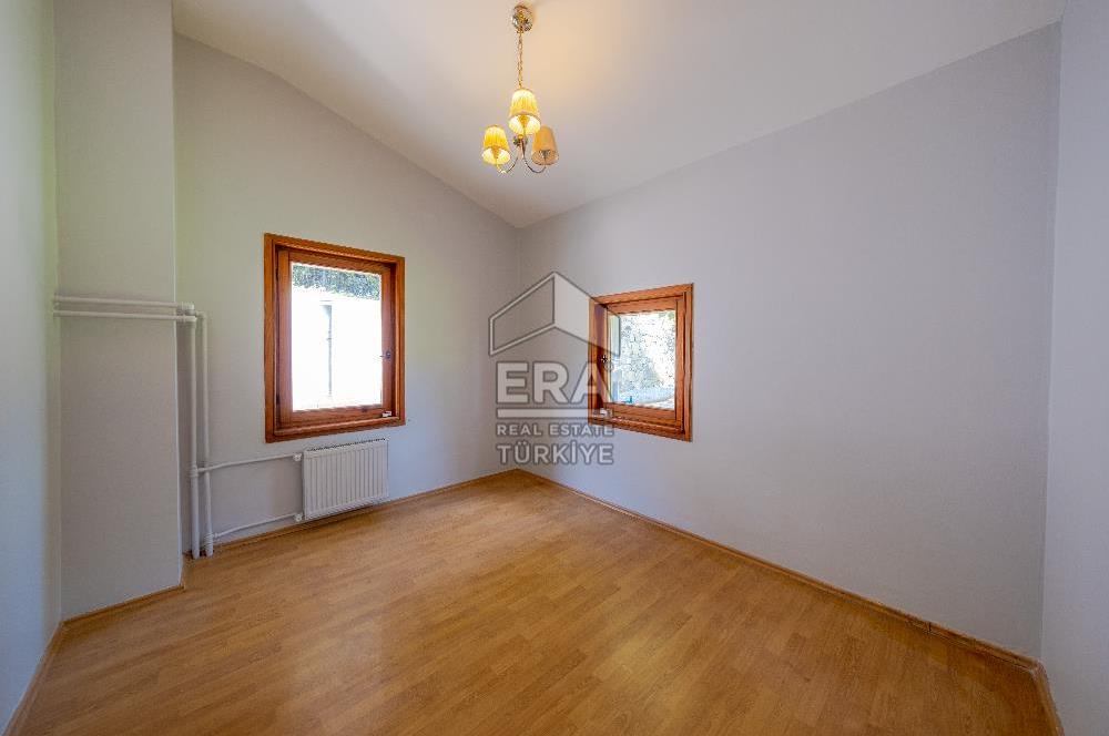 Zekeriyaköy Garanti Koza Evlerinde Vadi Manzaralı Kiralık Villa