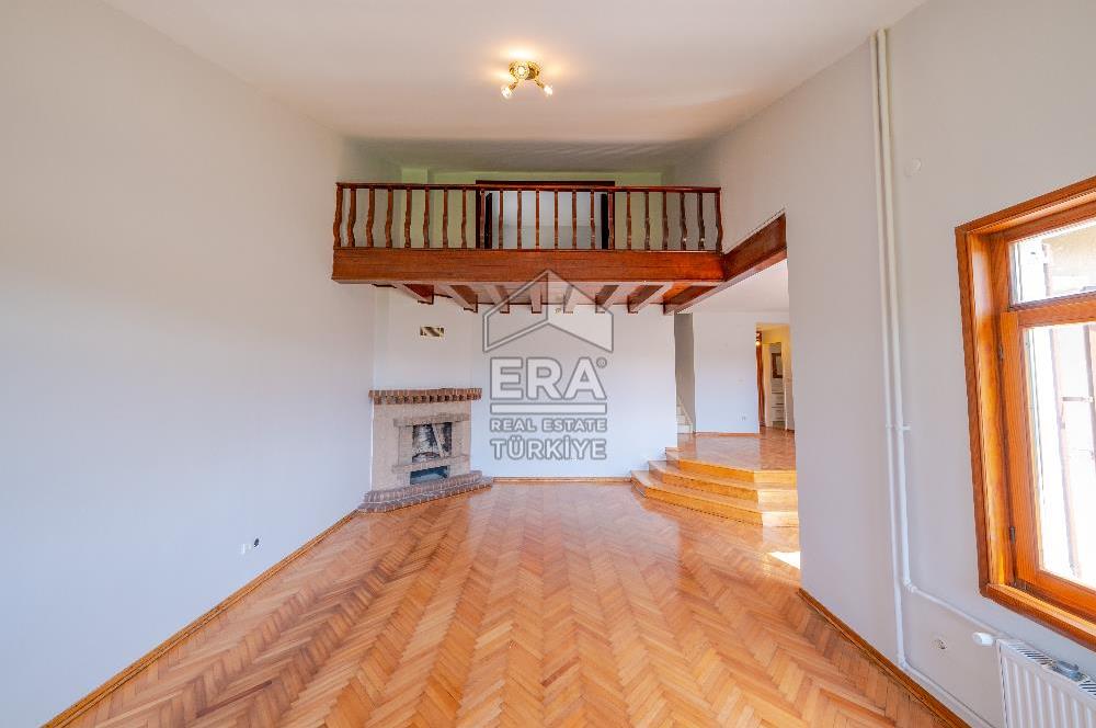 Zekeriyaköy Garanti Koza Evlerinde Vadi Manzaralı Kiralık Villa