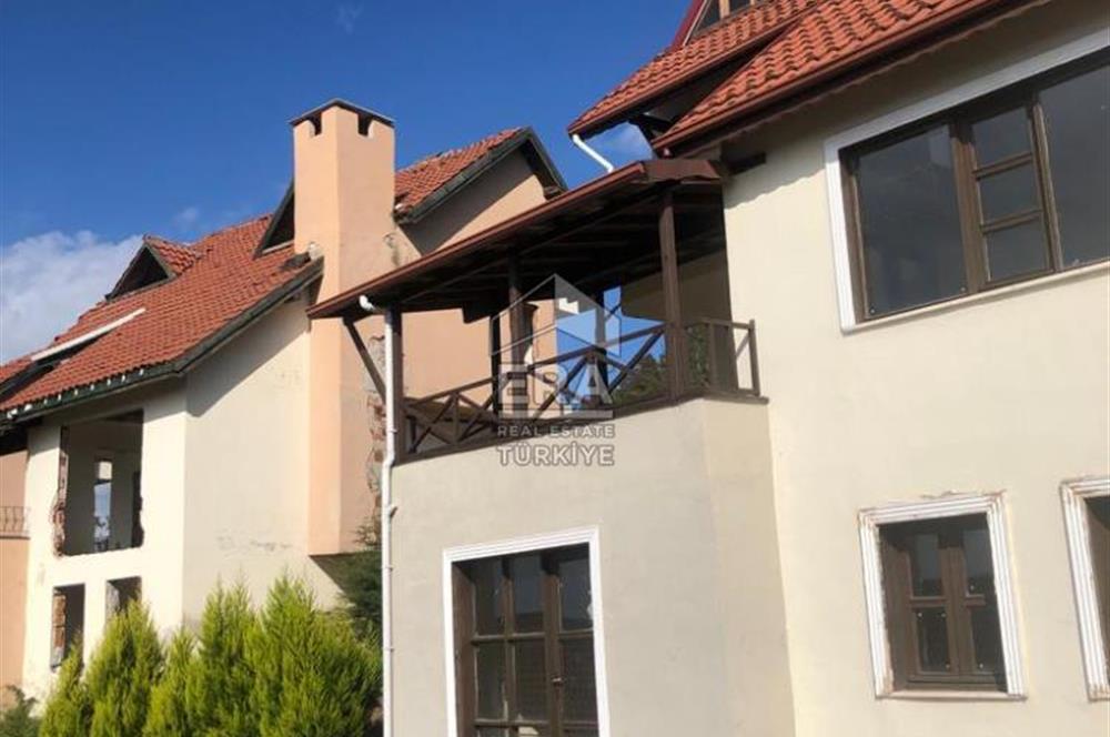 ERA ELITE'DEN KARAMÜRSEL DOĞAKENT SİTESİNDE SATILIK 4+2 TRİPLEX