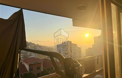 Çiğli Yakakent Mah. Deniz Manzaralı 3+1 Satılık Daire