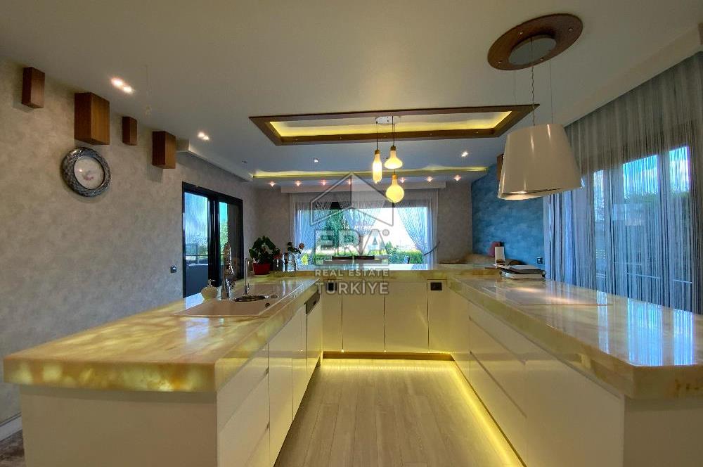 ERA SİRİUStan 725 m² Arsa İçinde Ultra Lüks 6+2 Kiralık Villa
