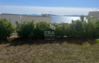 Terasevlerinde Bahçeli & Teraslı İkiz Villa Satılık