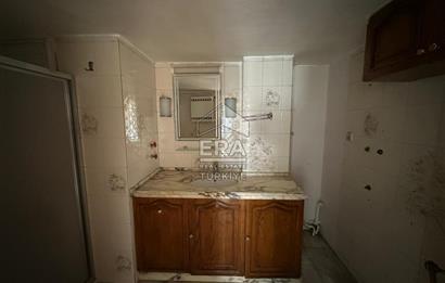 Güzelyalı Mahallesi Mithatpaşa Caddesi Yakını 3+1 Satılık Daire