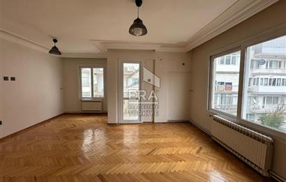 Güzelyalı Mahallesi Mithatpaşa Caddesi Yakını 3+1 Satılık Daire