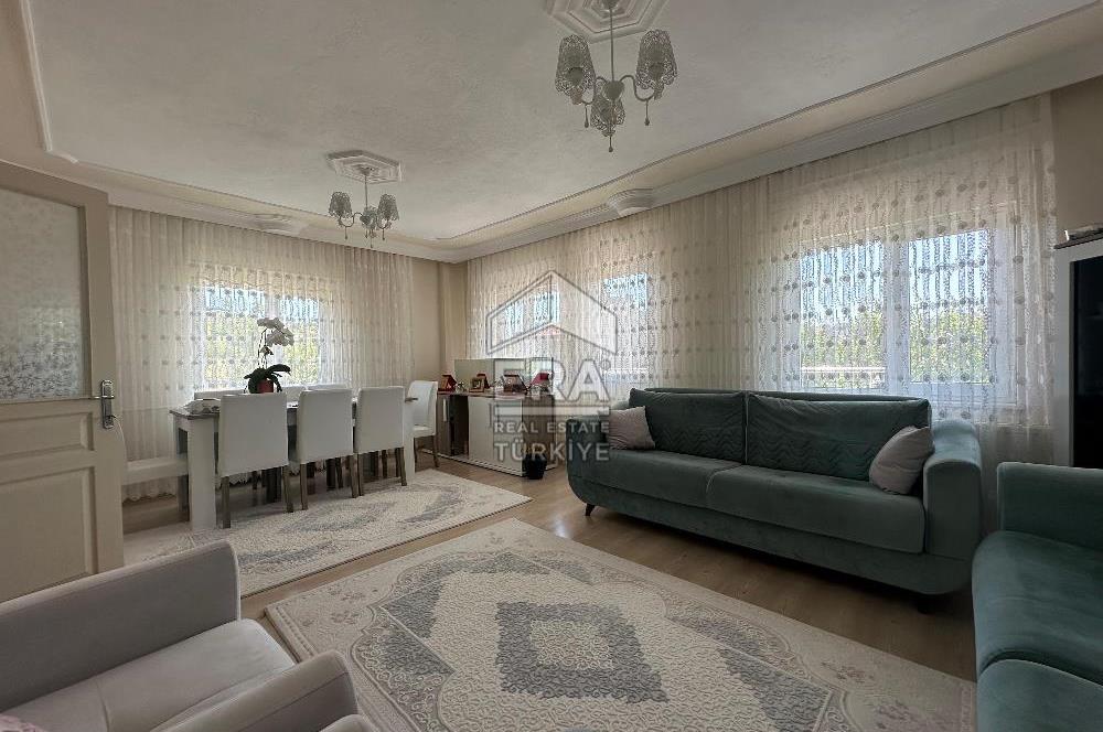 ERA PORT GÜVENCESİYLE KUVA-İ MILLIYE MAHALLESİNDE TRIPLEKS VİLLA