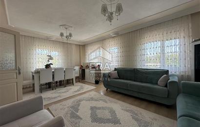 ERA PORT GÜVENCESİYLE KUVA-İ MILLIYE MAHALLESİNDE TRIPLEKS VİLLA