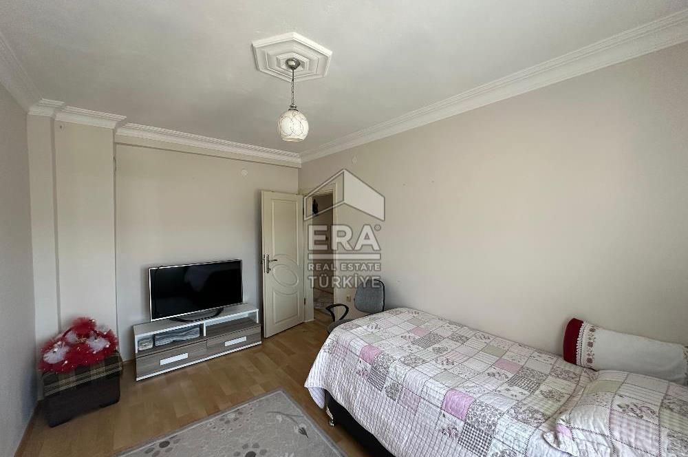 ERA PORT GÜVENCESİYLE KUVA-İ MILLIYE MAHALLESİNDE TRIPLEKS VİLLA