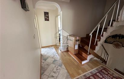 ERA PORT GÜVENCESİYLE KUVA-İ MILLIYE MAHALLESİNDE TRIPLEKS VİLLA