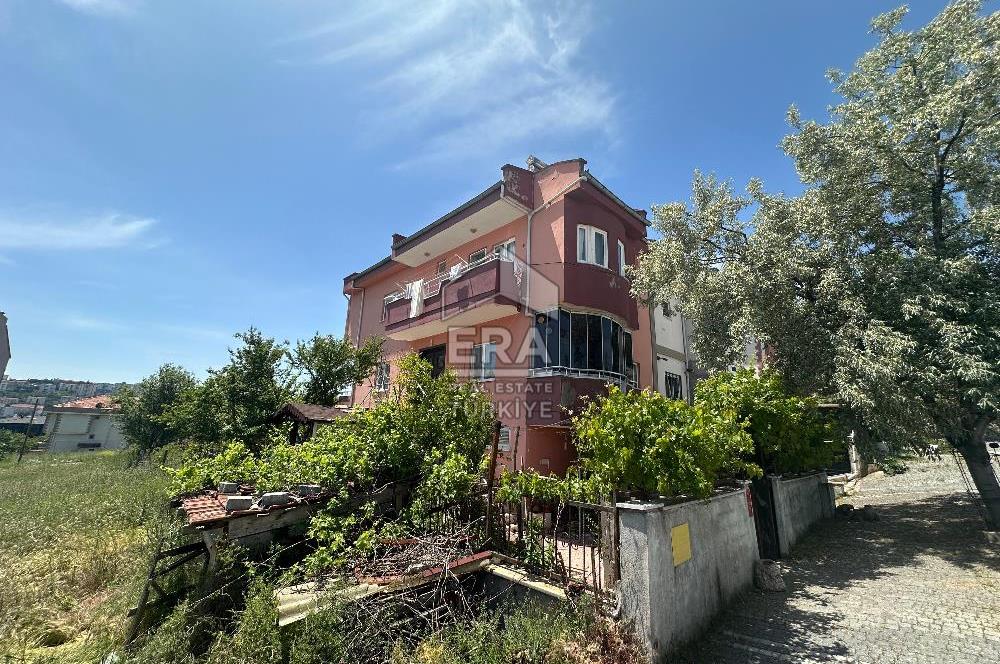 ERA PORT GÜVENCESİYLE KUVA-İ MILLIYE MAHALLESİNDE TRIPLEKS VİLLA