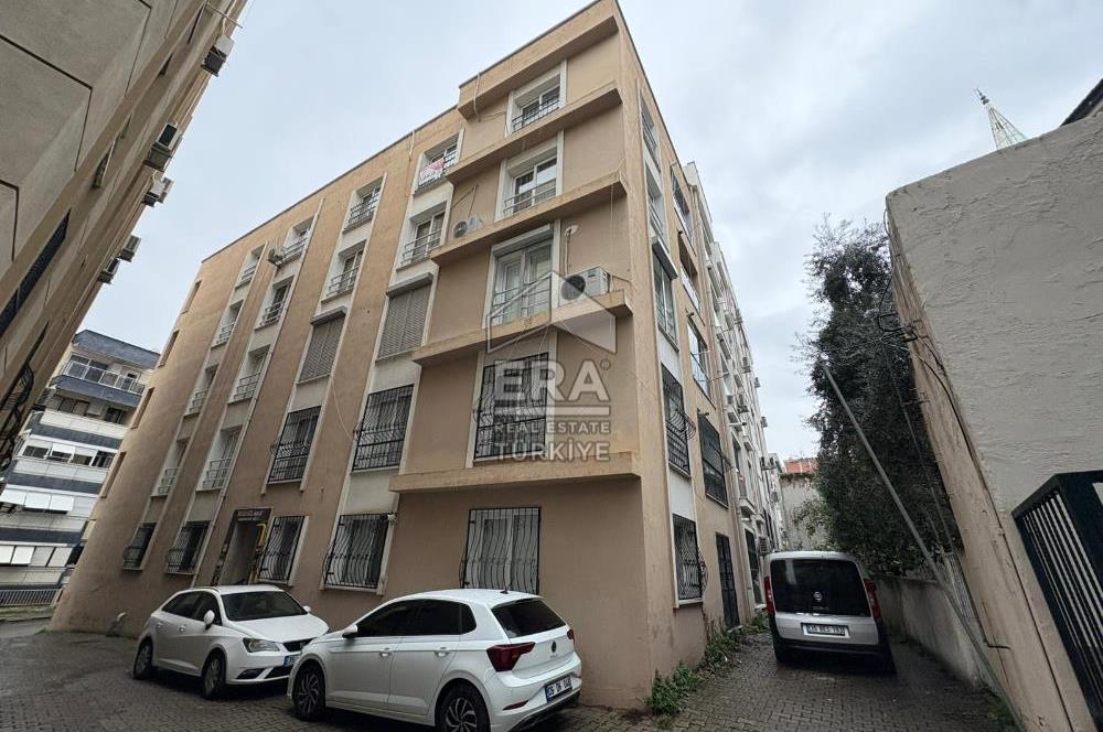 Bornova Erzene Mah. 49. Sokakta Eşyalı Kiralık 2+1 Daire