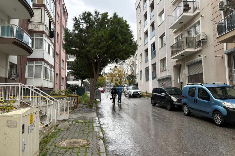 Bornova Erzene Mah. 49. Sokakta Eşyalı Kiralık 2+1 Daire