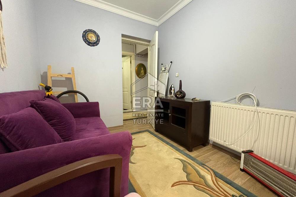 Bornova Erzene Mah. 49. Sokakta Eşyalı Kiralık 2+1 Daire