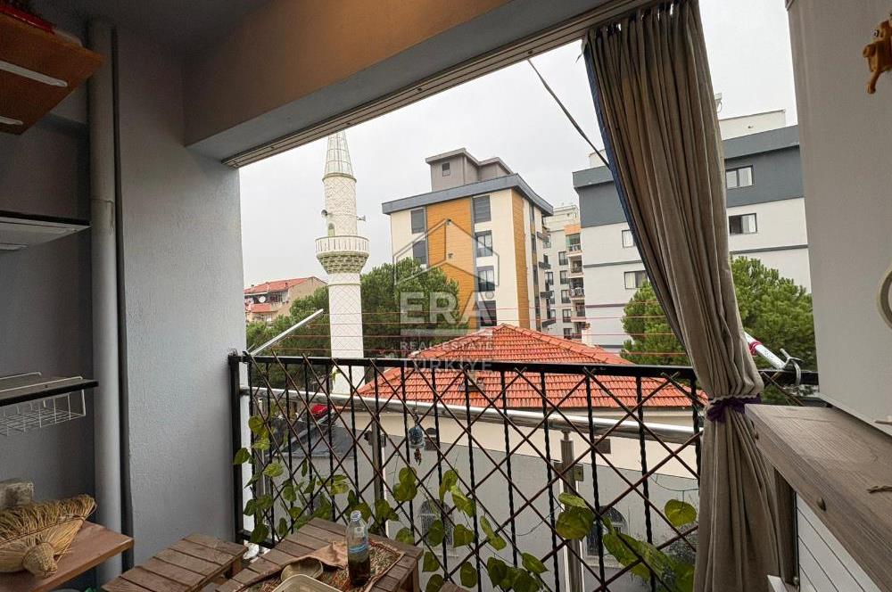 Bornova Erzene Mah. 49. Sokakta Eşyalı Kiralık 2+1 Daire