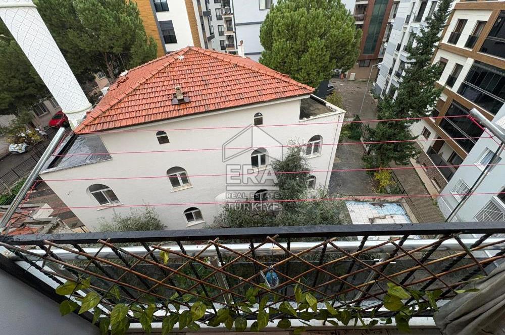 Bornova Erzene Mah. 49. Sokakta Eşyalı Kiralık 2+1 Daire