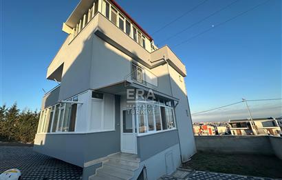 ERA PORT GÜVENCESİYLE KUVA-İ MILLIYE MAHALLESİNDE MUSTAKİL VİLLA