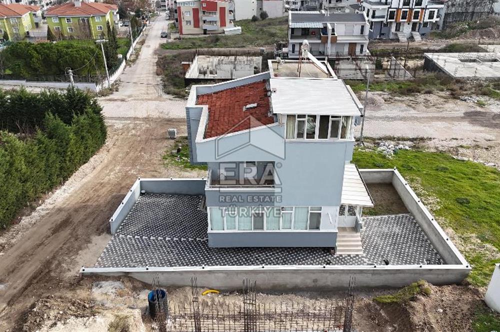 ERA PORT GÜVENCESİYLE KUVA-İ MILLIYE MAHALLESİNDE MUSTAKİL VİLLA
