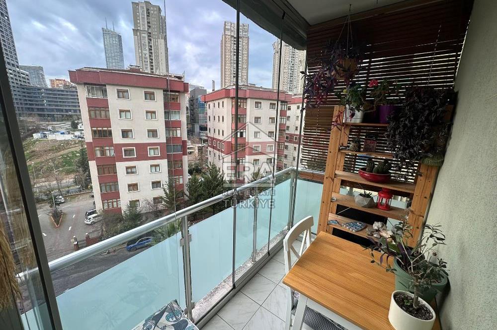 ATAŞEHİR ERGUVAN 8 SİTESİNDE 3+1 SATILIK ARAKAT DAİRE