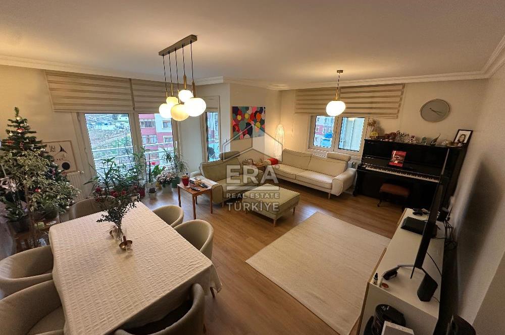 ATAŞEHİR ERGUVAN 8 SİTESİNDE 3+1 SATILIK ARAKAT DAİRE