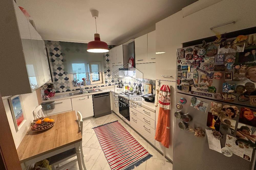 ATAŞEHİR ERGUVAN 8 SİTESİNDE 3+1 SATILIK ARAKAT DAİRE