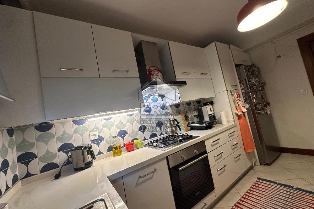 ATAŞEHİR ERGUVAN 8 SİTESİNDE 3+1 SATILIK ARAKAT DAİRE