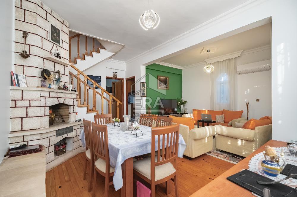 Antalya Kepez Şelale Sitesinde Satılık 5+2 250m² Tripleks Villa